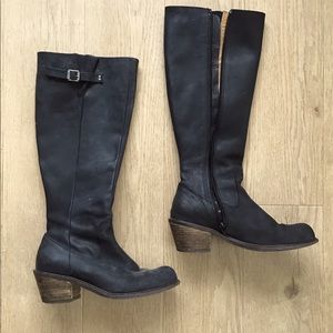 Fluevog “Luna” Black Heeled Boot Size 7.5